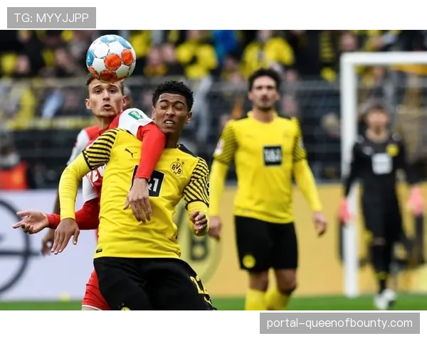 德甲联盟会议讨论通过，下赛季起将增加各队替补席报名人数